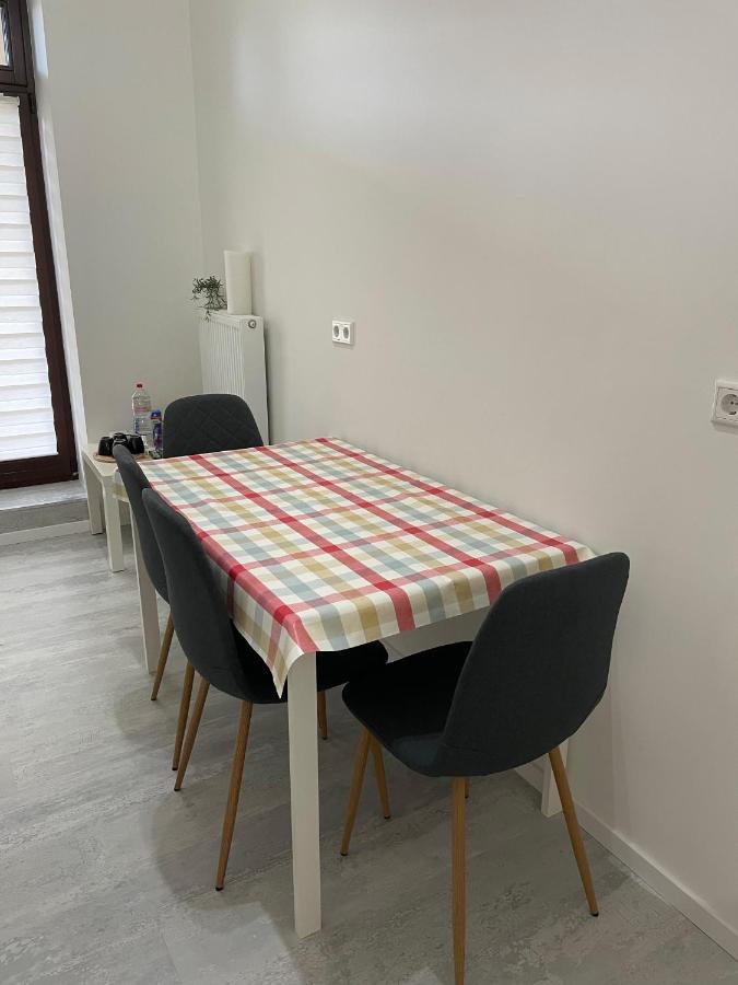 Place To Sleep - Kassel: Direkt An Der Uni Esterno foto
